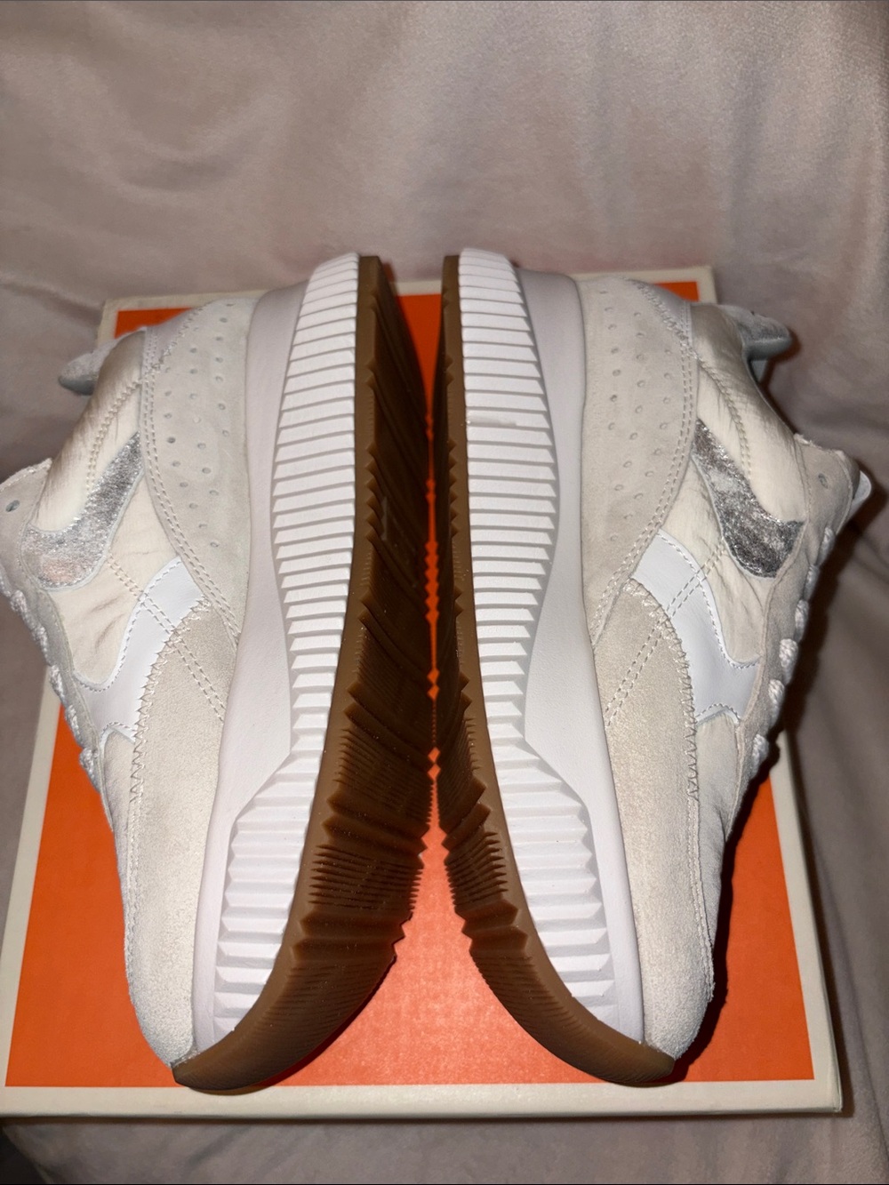 NWT VOILE BLANCHE Lana Fresh Metallic Sneaker in Ice-White - Picture 15 of 16